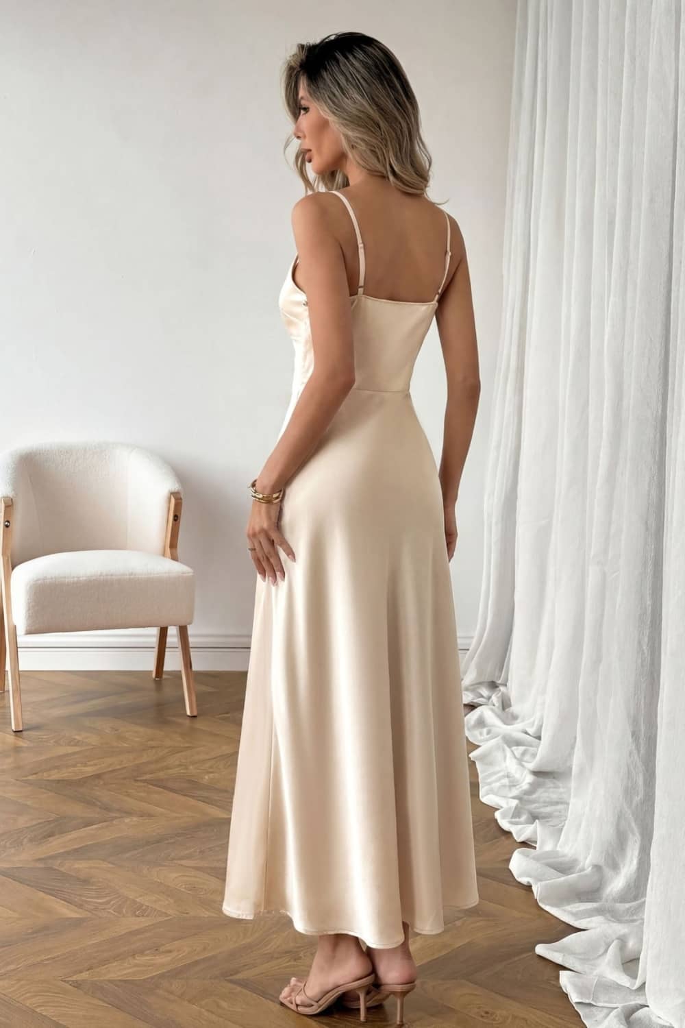 Robe Invitée Mariage Champagne