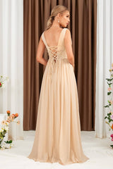 Robe À Lacets <br> Dans Le Dos