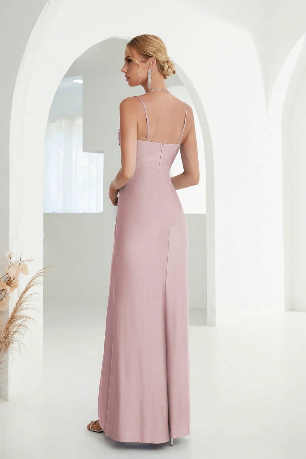 Robe Satin <br> Dos Nu